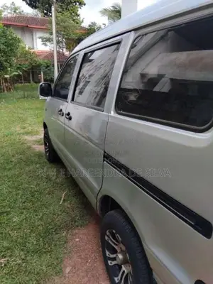 Toyota Noah 2007 Van (Used)
