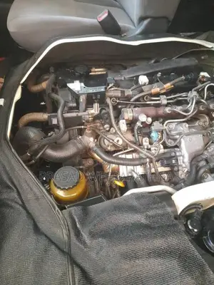 Toyota KDH 2013 Van (Used)