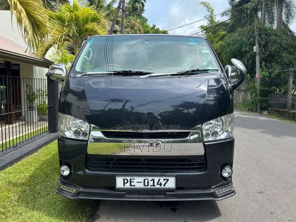 Toyota KDH 2007 Van (Used)