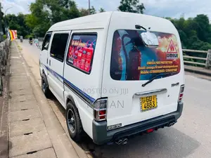 Nissan Vanette 2000 Van (Used)