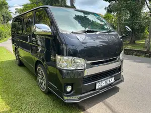 Toyota KDH 2007 Van (Used)