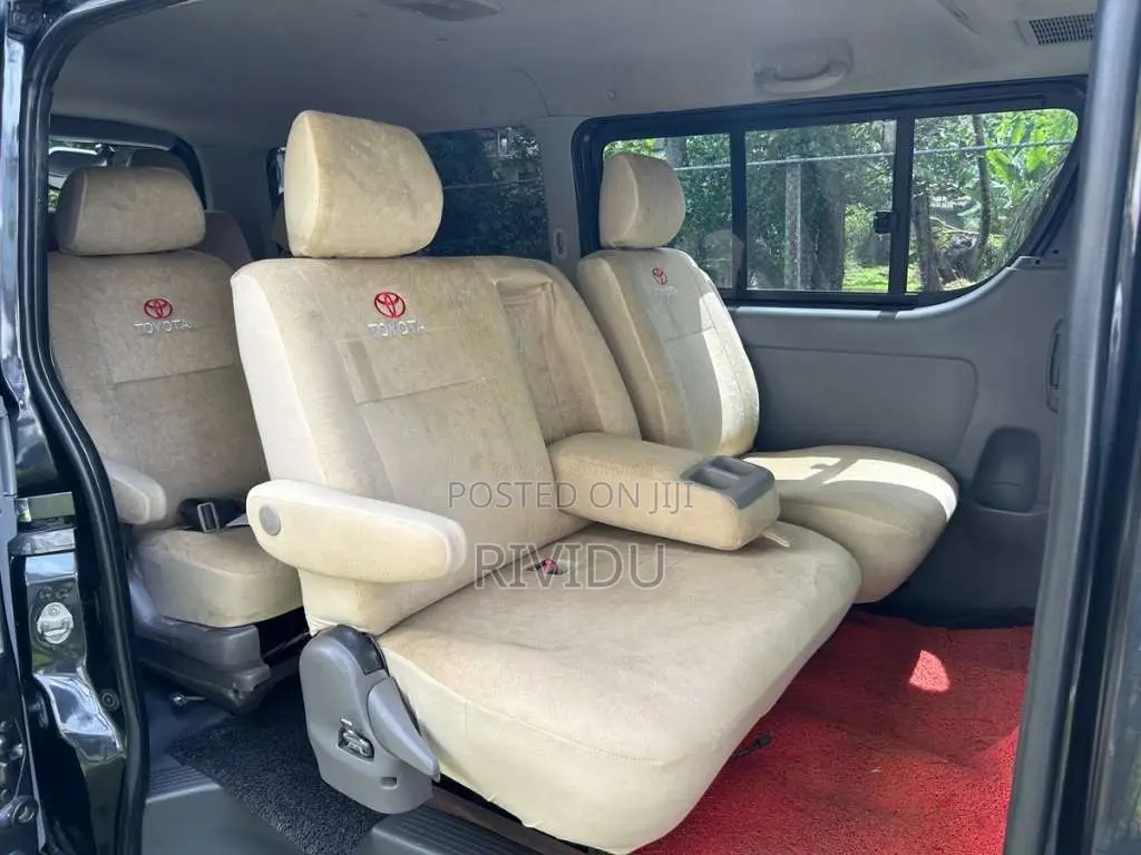 Toyota KDH 2007 Van (Used)
