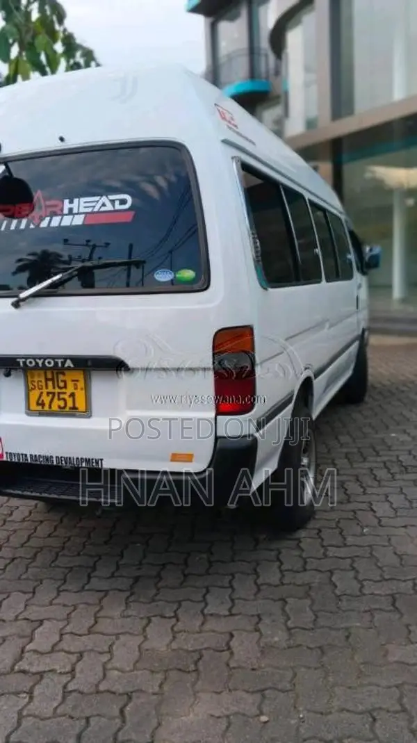 Toyota Lh123 1998 Van (Used)