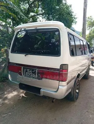 Toyota Dolphin 1991 Van (Used)