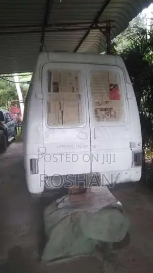 Tata Winger Cargo 2011 Van (Used)