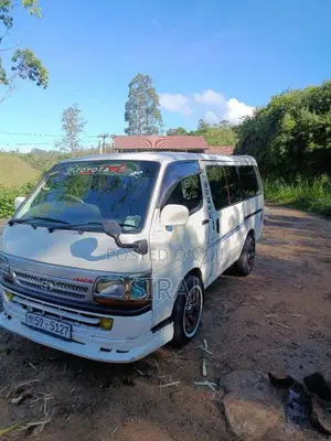 Toyota Dolphin 1993 Van (Used)