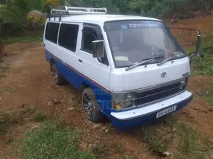 Toyota Shell 1989 Van (Used)