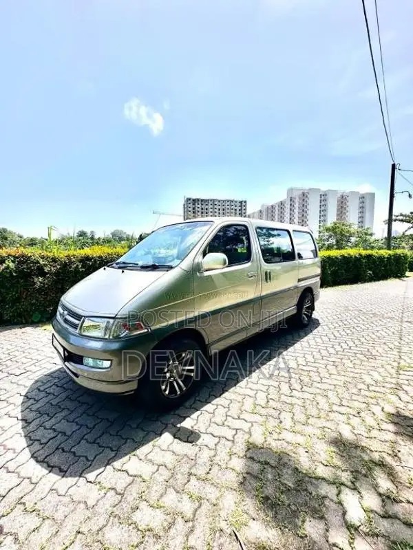 Toyota Regius 1997 Van (Used)