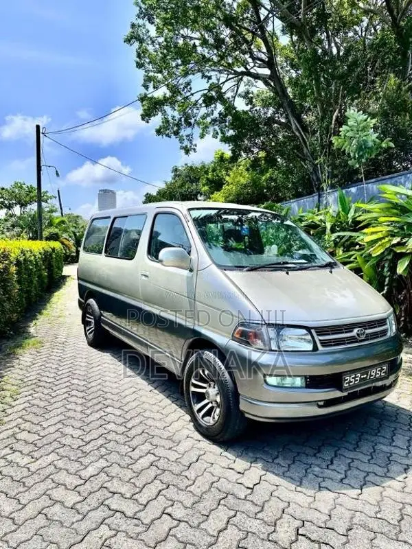 Toyota Regius 1997 Van (Used)