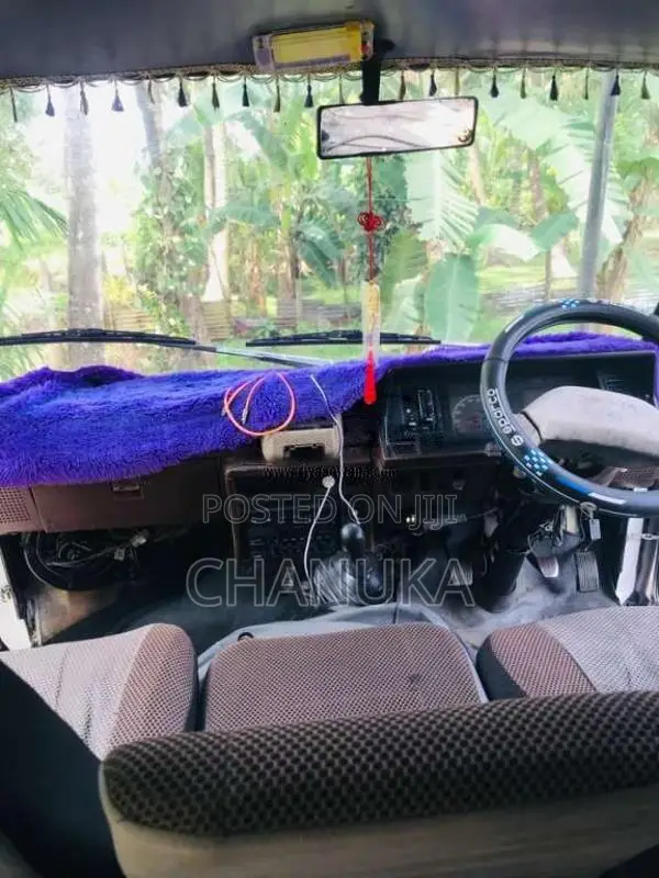 Toyota Shell LH 50 1989 Van (Used)