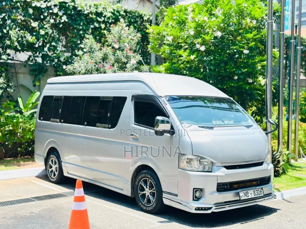 Toyota Kdh 223 2014 Van (Used)