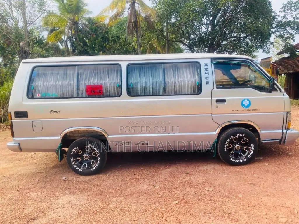 Toyota HIACE Shell 1988 Van (Used)