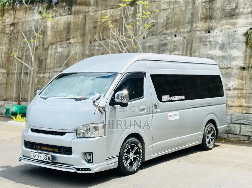Toyota Kdh 223 2014 Van (Used)