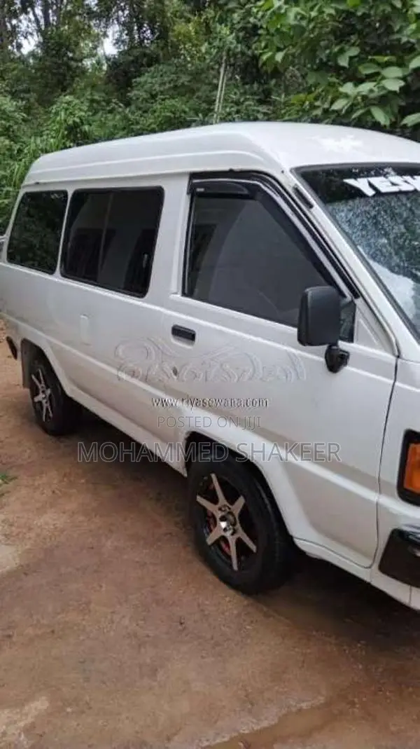 Toyota LiteAce 1988 Van (Used)