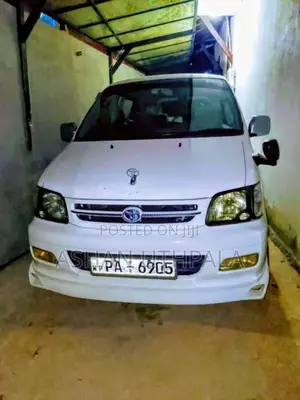 Toyota Townace Noah 2001 Van (Used)