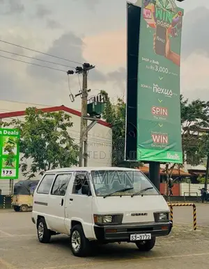 Toyota CR26 1988 Van (Used)