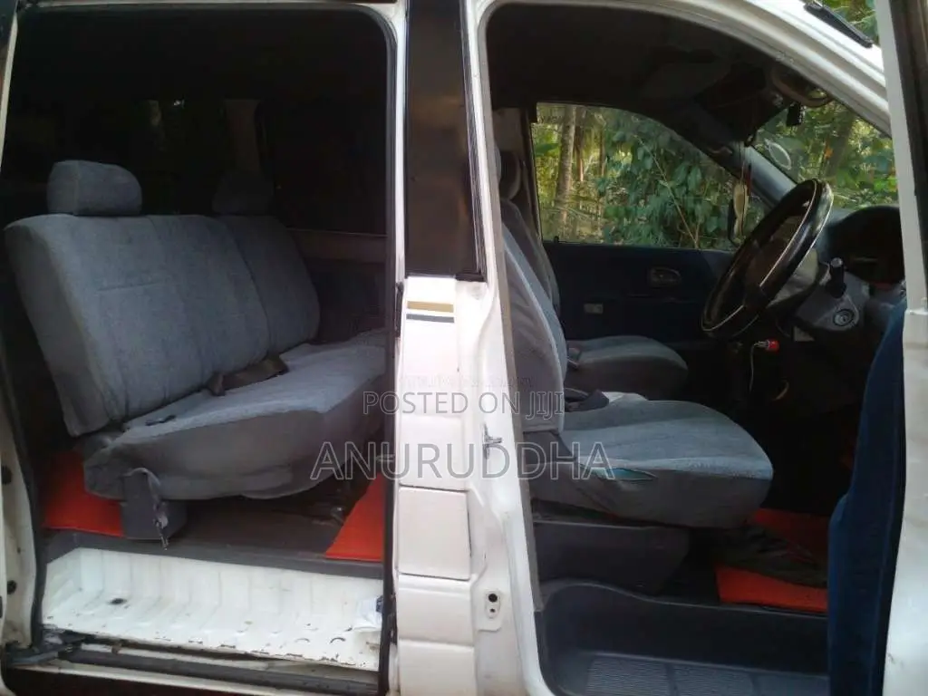 Toyota TownAce Noah 1998 Van (Used)