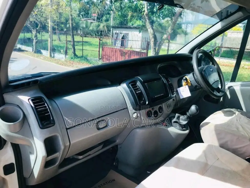 Nissan Primastar 2013 Van (Used)