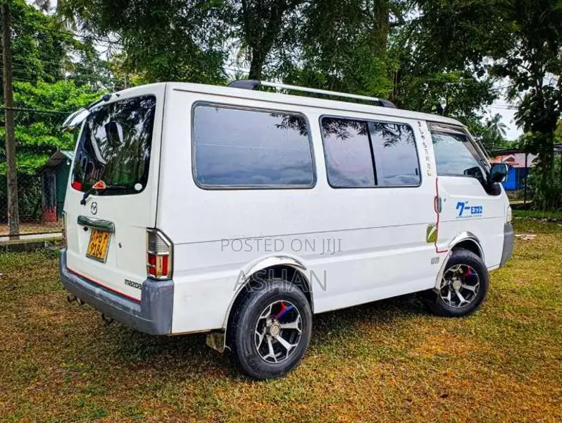 Nissan Vanette Lion Face 2010 Van (Used)