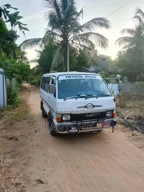 Toyota HIACE 1988 Van (Used)