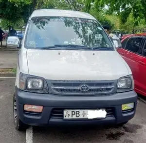 Toyota Noah KR42 2002 Van (Used)