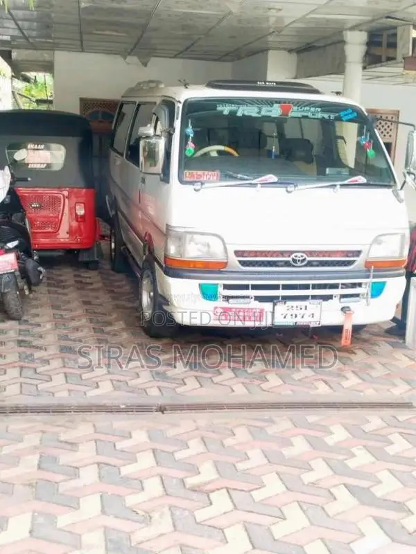 Toyota 113 1994 Van (Used)