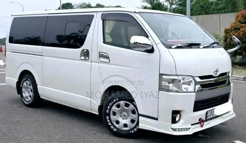 Toyota KDH 2015 Van (Used)