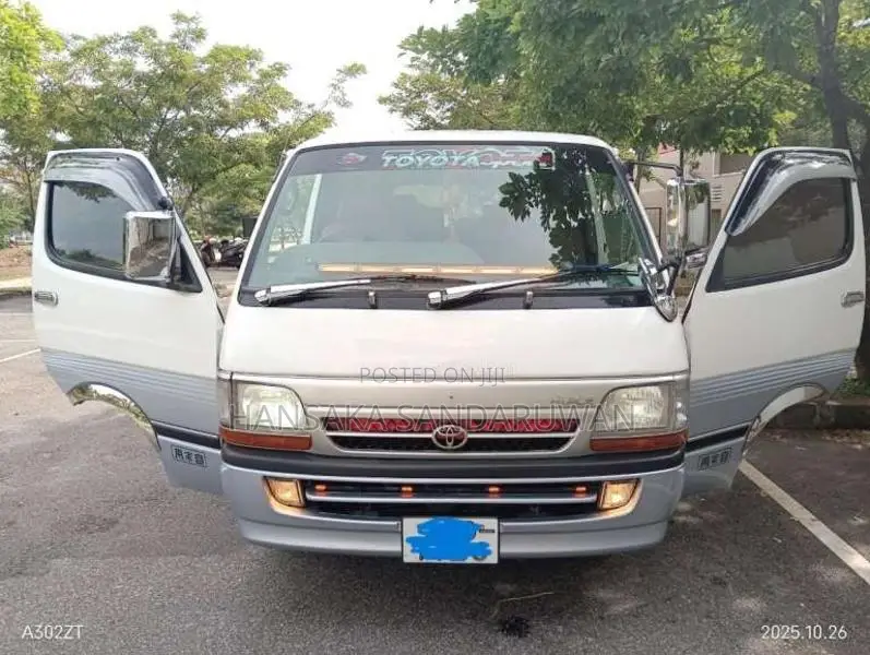 Toyota HIACE LH102 1992 Van (Used)
