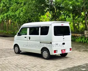 Nissan Nv100 2022 Van (Used)