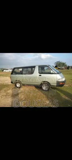 Toyota CR27 1995 Van (Used)