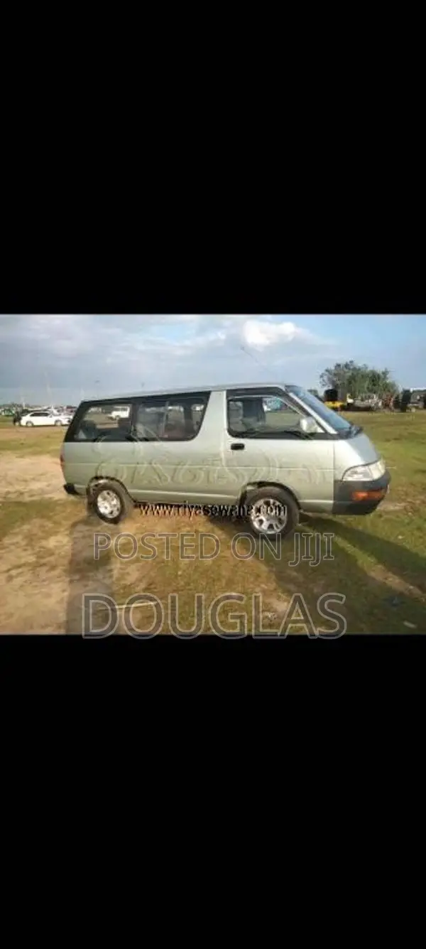 Toyota CR27 1995 Van (Used)