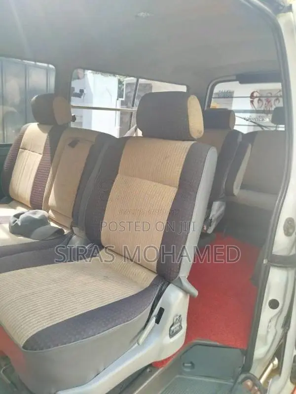 Toyota 113 1994 Van (Used)