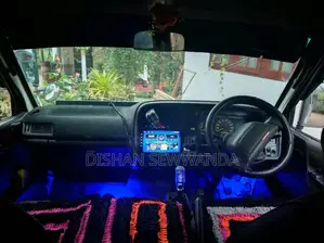 Toyota Dolphin 1992 Van (Used)