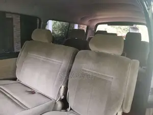 Toyota Dolphin 1991 Van (Used)