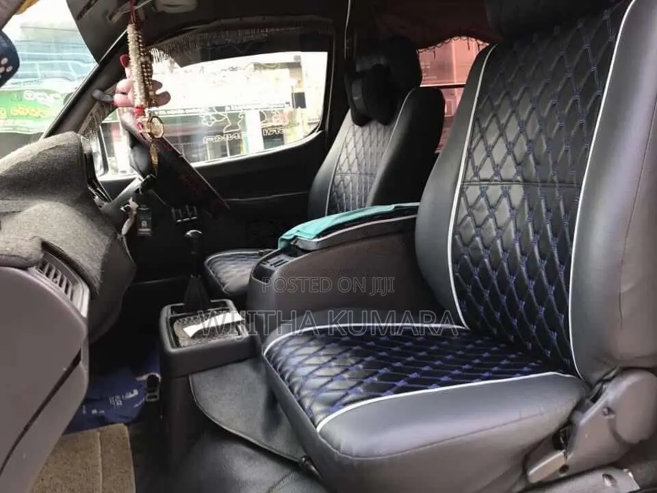 Toyota HIACE 1998 Van (Used)