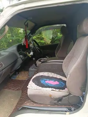 Toyota Dolphin 1992 Van (Used)
