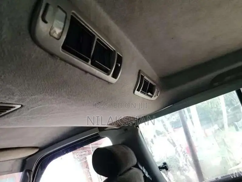 Toyota HIACE 1989 Van (Used)