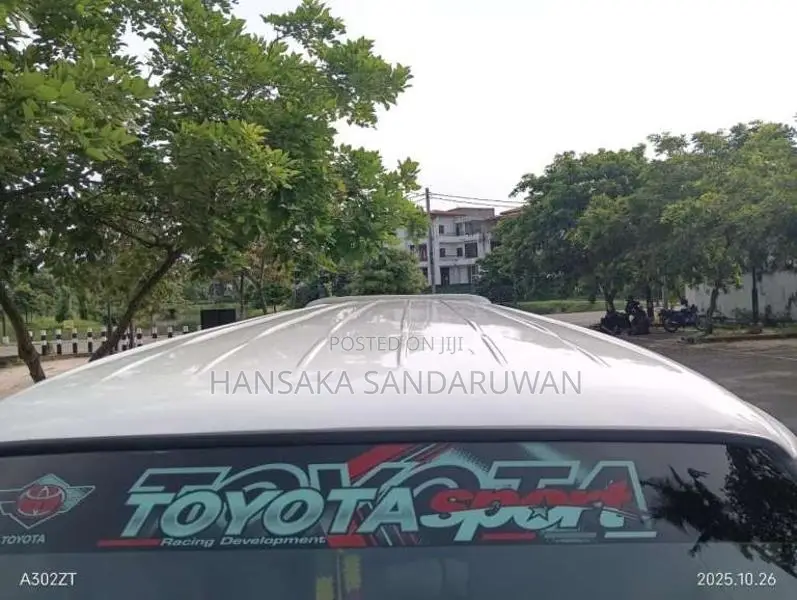 Toyota HIACE LH102 1992 Van (Used)