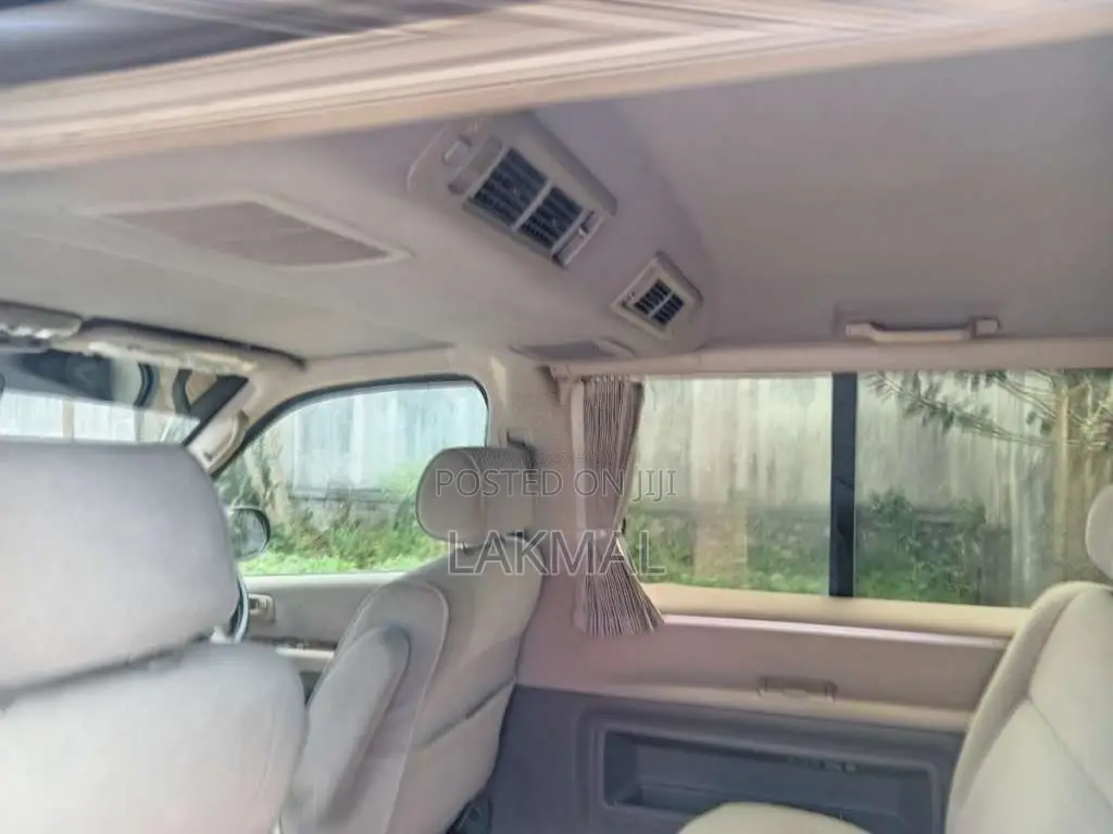 Toyota Granvia 2007 Van (Used)
