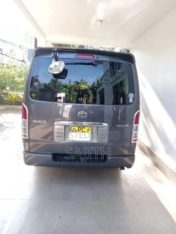 Toyota KDH 2008 Van (Used)