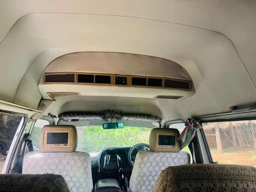 Toyota HIACE 2001 Van (Used)