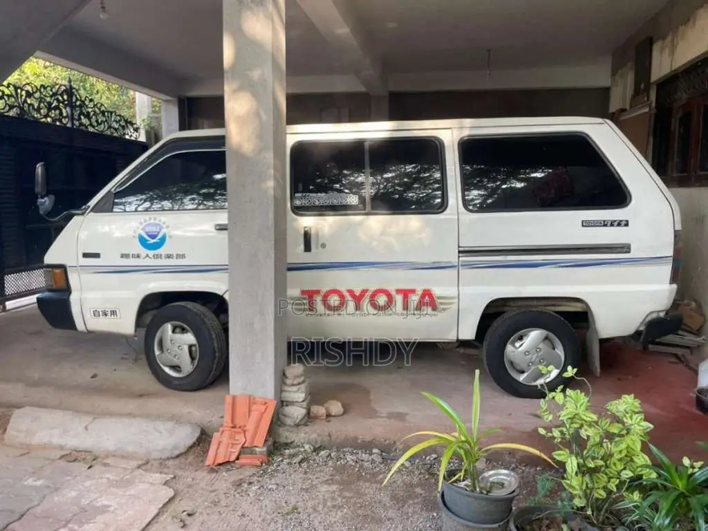 Toyota KR 26 1986 Van (Used)