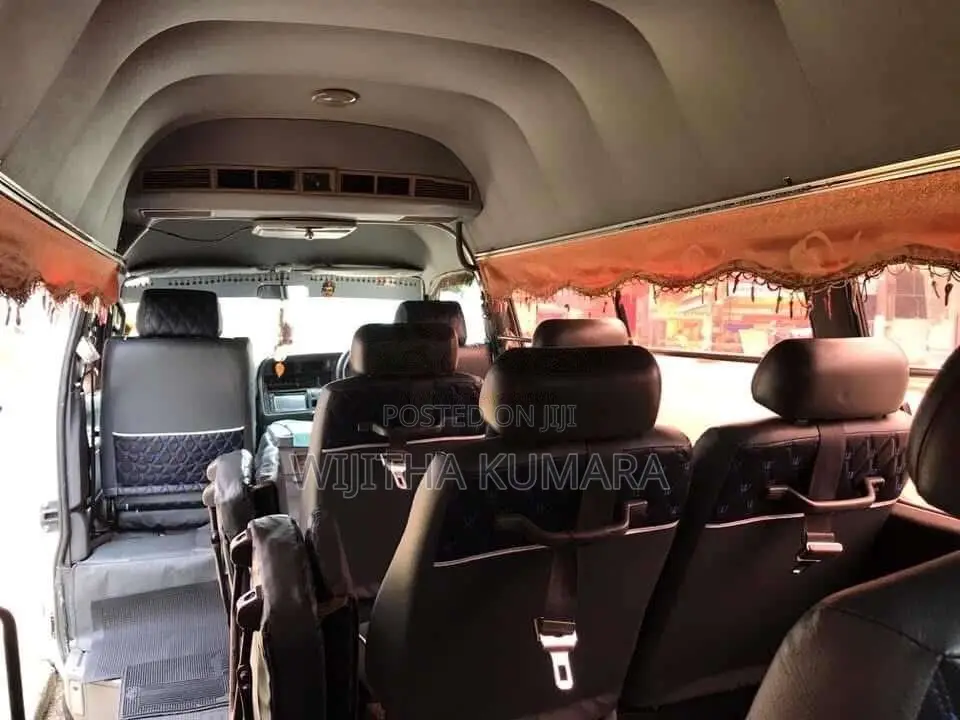 Toyota HIACE 1998 Van (Used)