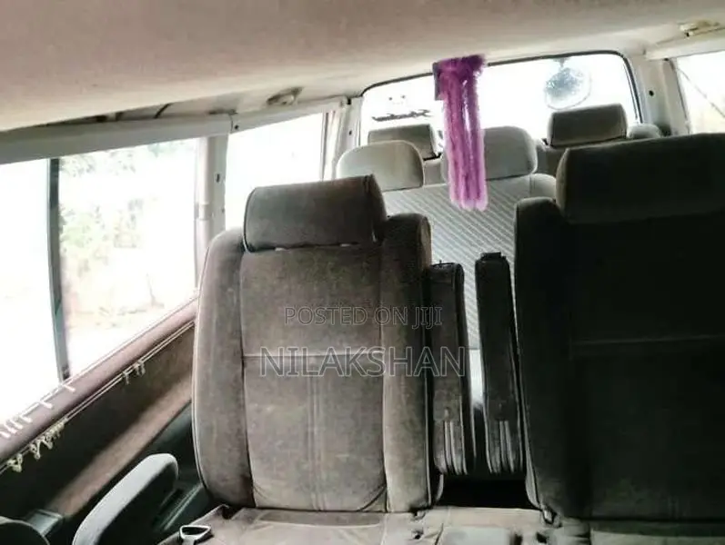 Toyota HIACE 1989 Van (Used)