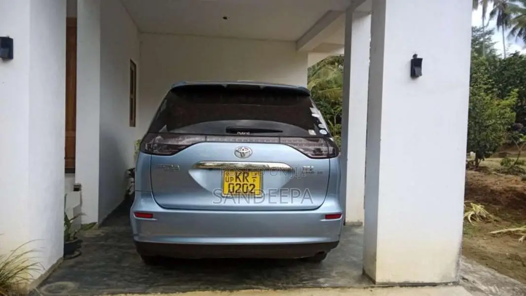 Toyota Estima 2008 Van (Used)