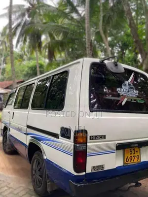 Toyota Shell 1988 Van (Used)