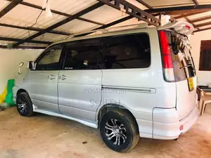 Toyota CR42 2000 Van (Used)