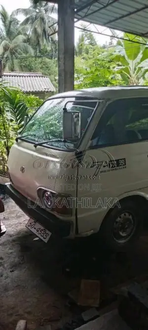 Toyota LH30 1982 Van (Used)