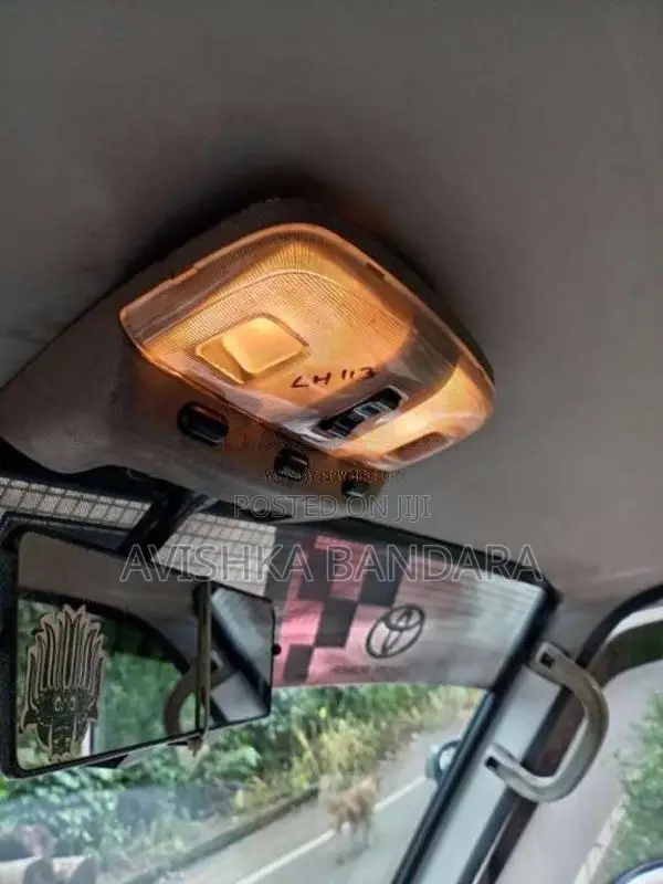 Toyota HIACE 1988 Van (Used)