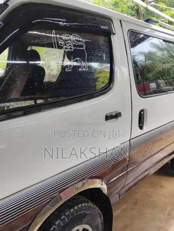 Toyota HIACE 1989 Van (Used)